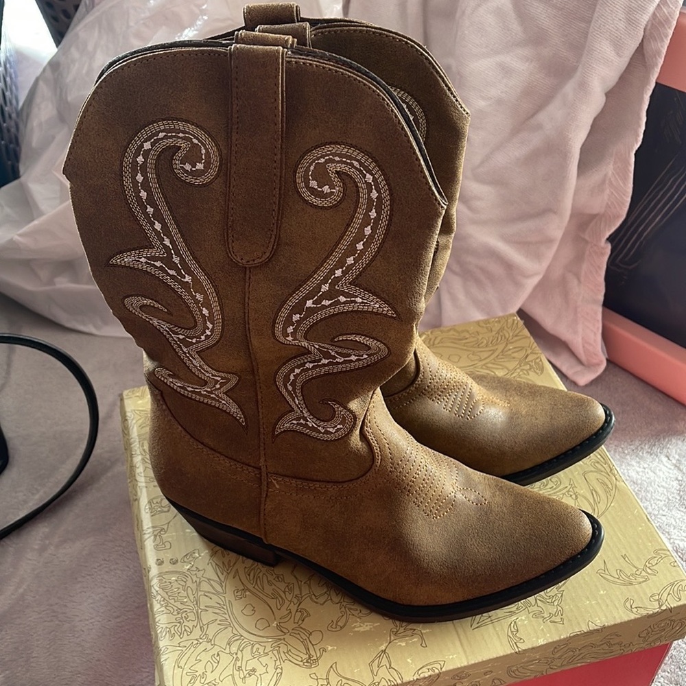 American Rag Cow Girl Boots